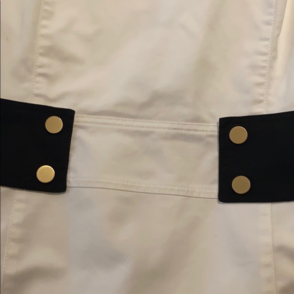 Classic dress - Picture 5 of 5